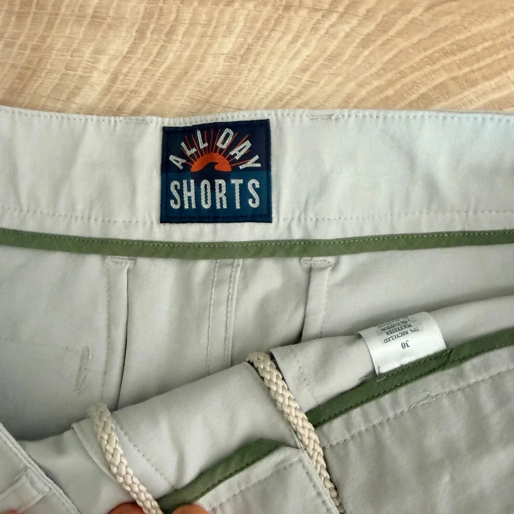 Faherty All Day Shorts Mens 30 Beige Hybrid Recycled Stretch Quick Dry 8 Inseam
